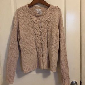 Ivy & Main from Tully’s powder pink sweater ✨